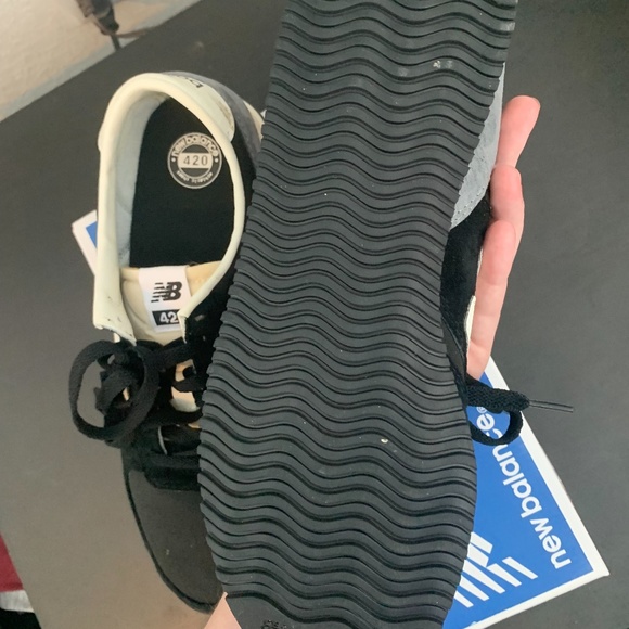 New Balance 420 Shoes Men's Size 8.5 Women's Size 10 - Excellent Condition - Picture 7 of 7